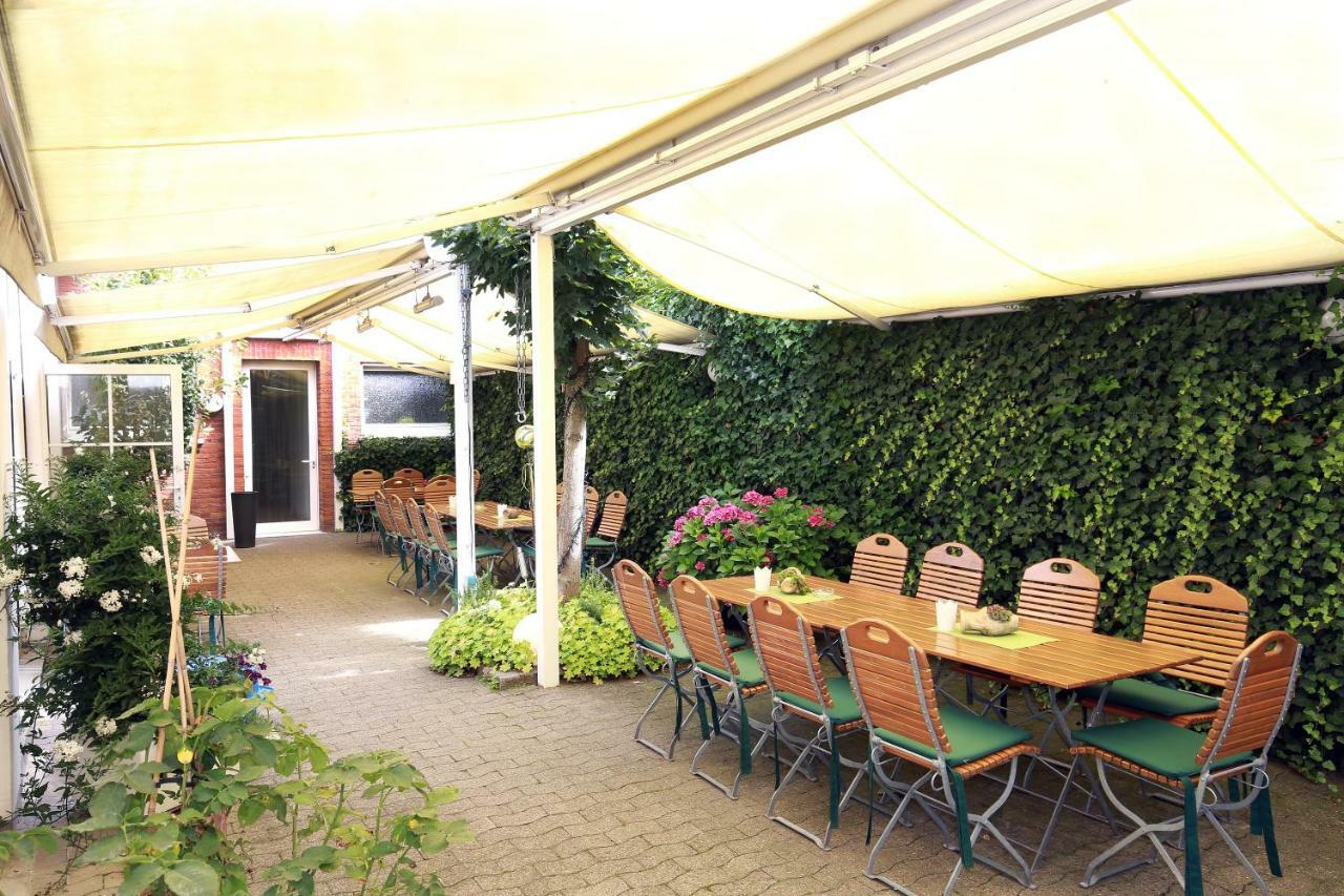 Hotel Kroeger Ennigerloh エクステリア 写真