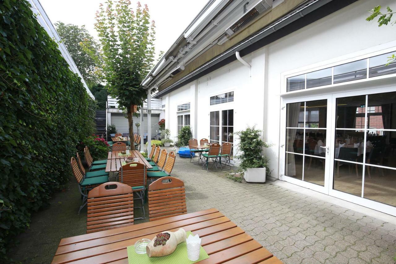 Hotel Kroeger Ennigerloh エクステリア 写真